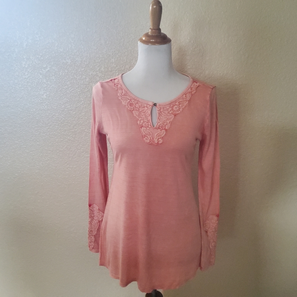 Soft Surroundings Embroidered Keyhole Top
